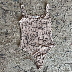 Babaton Beige and Brown Patterned Top